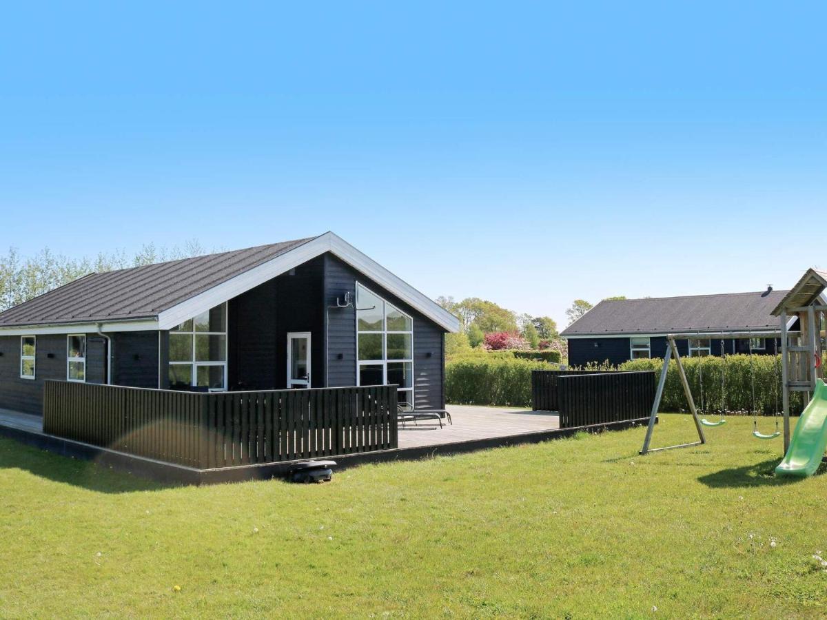 8 Person Holiday Home In Hadsund Exterior photo